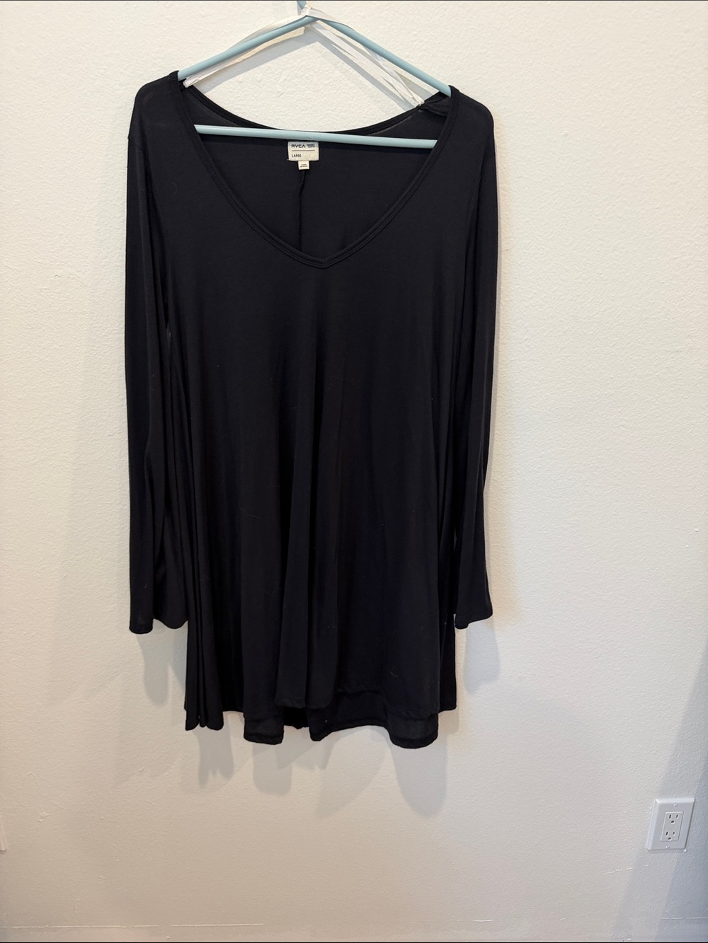 RVCA Black V-Neck Long Sleeve Tunic